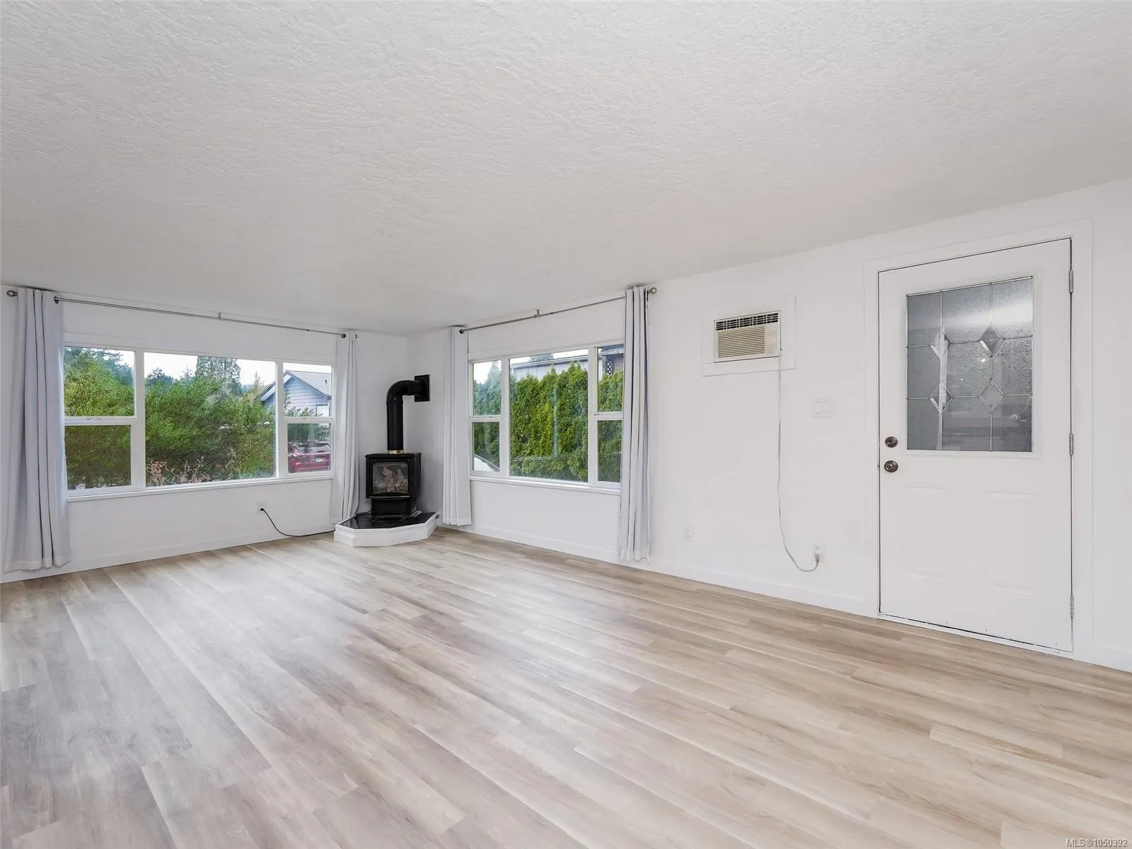 2587 Selwyn Rd