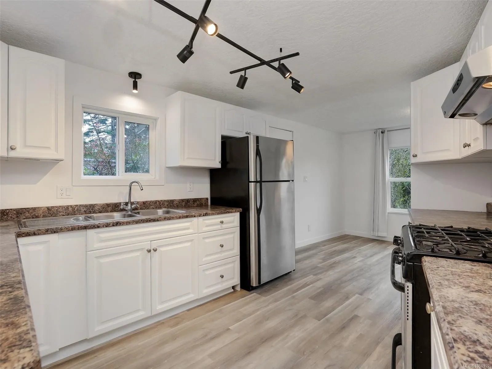 2587 Selwyn Rd