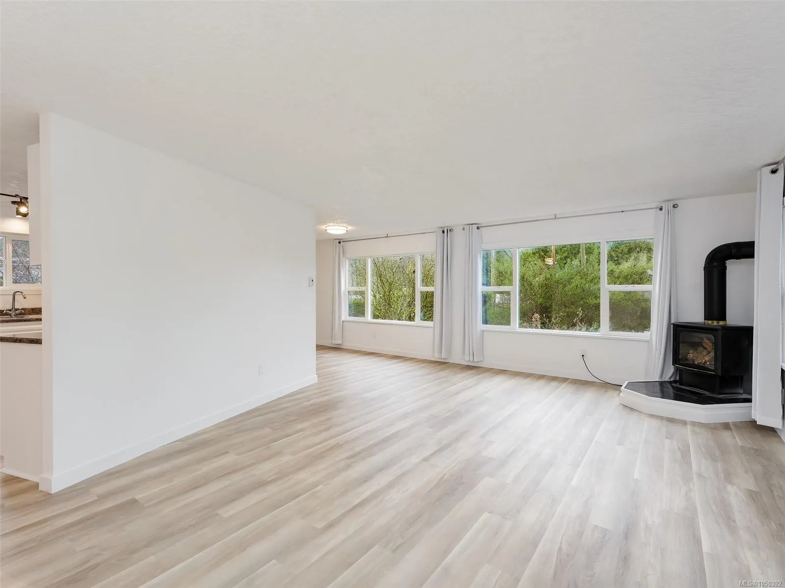 2587 Selwyn Rd