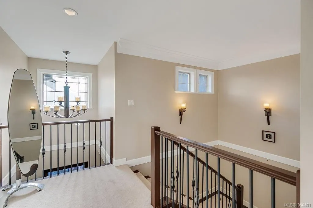 1177 Deerview Pl