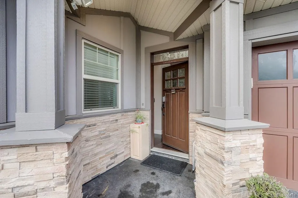 1177 Deerview Pl