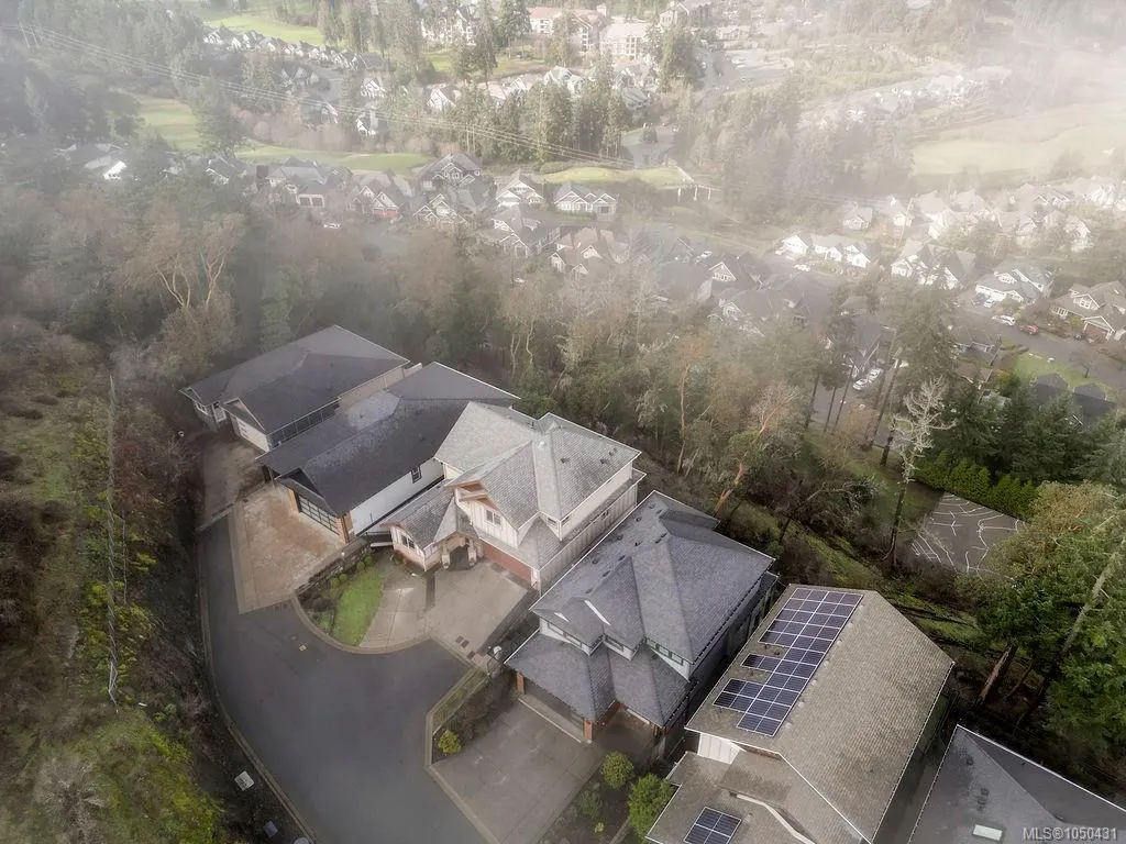 1177 Deerview Pl