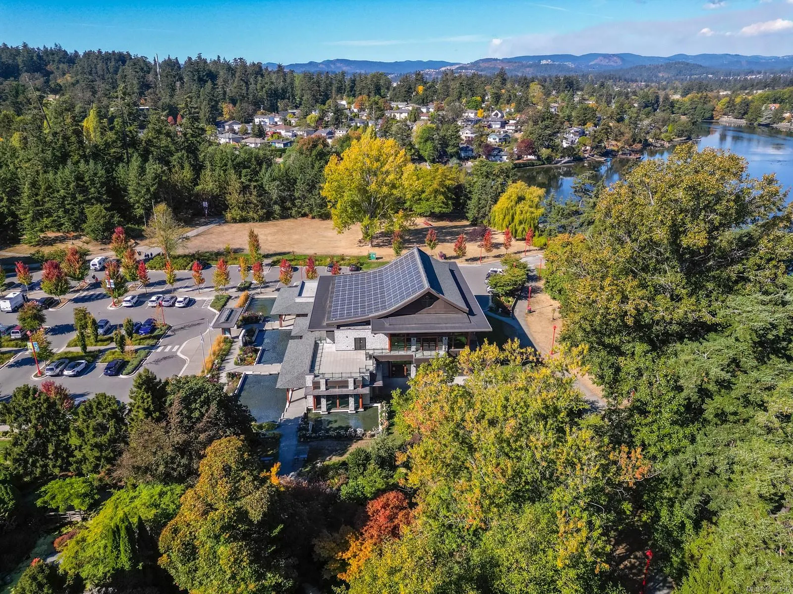 1075 Tillicum Rd