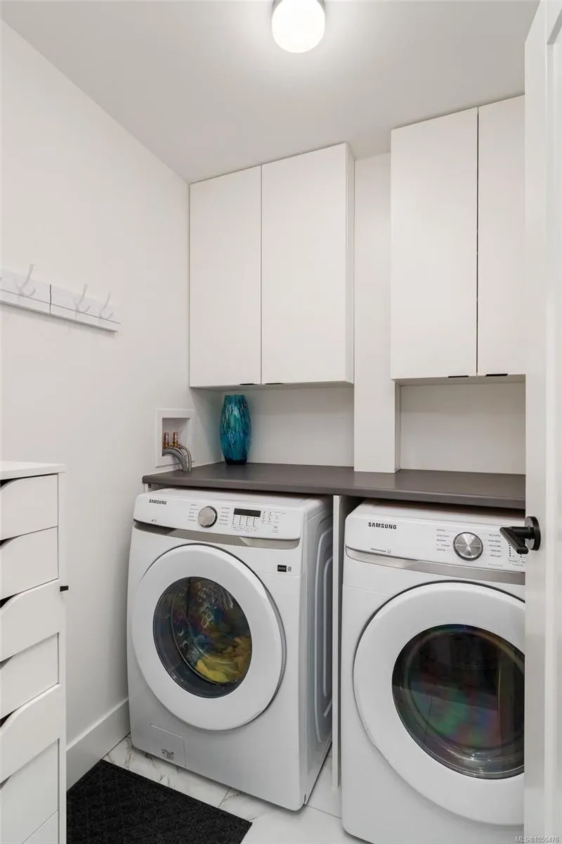 1110 Samar Cres