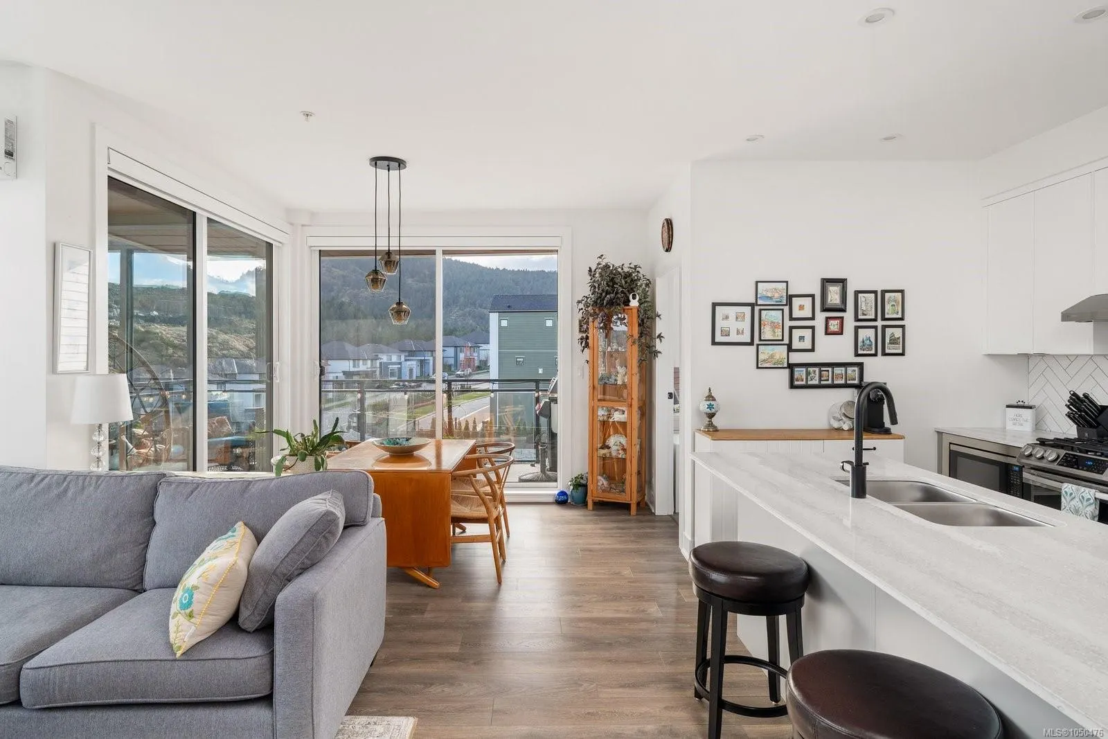 1110 Samar Cres