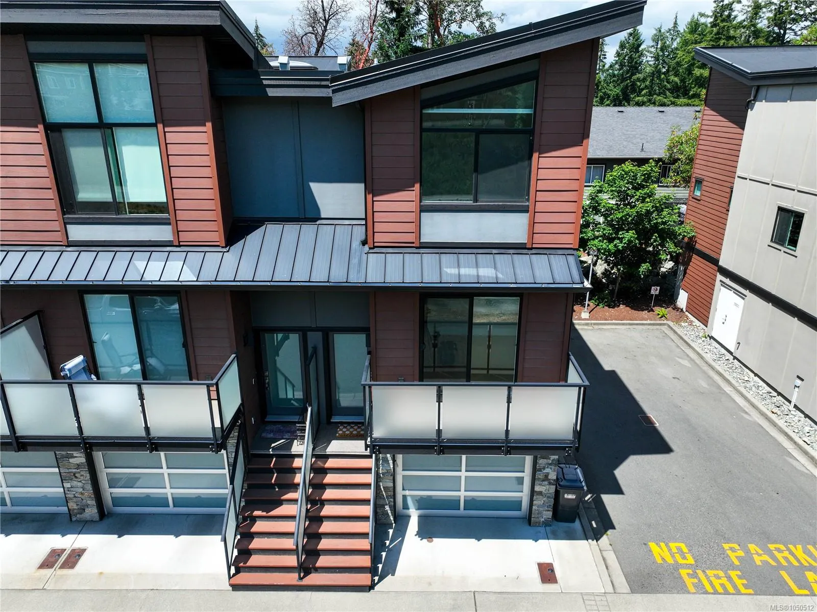 300 Phelps Ave
