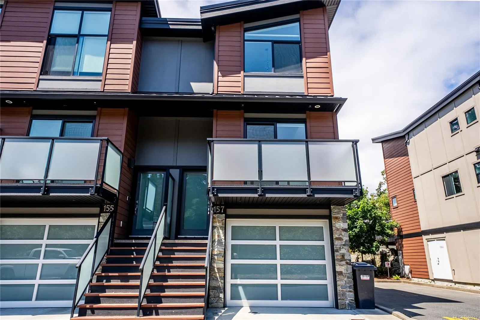 300 Phelps Ave