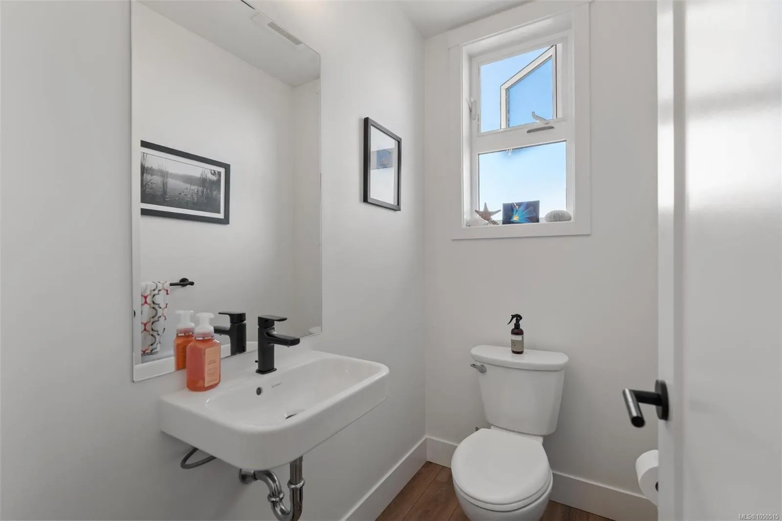 255 Caspian Dr