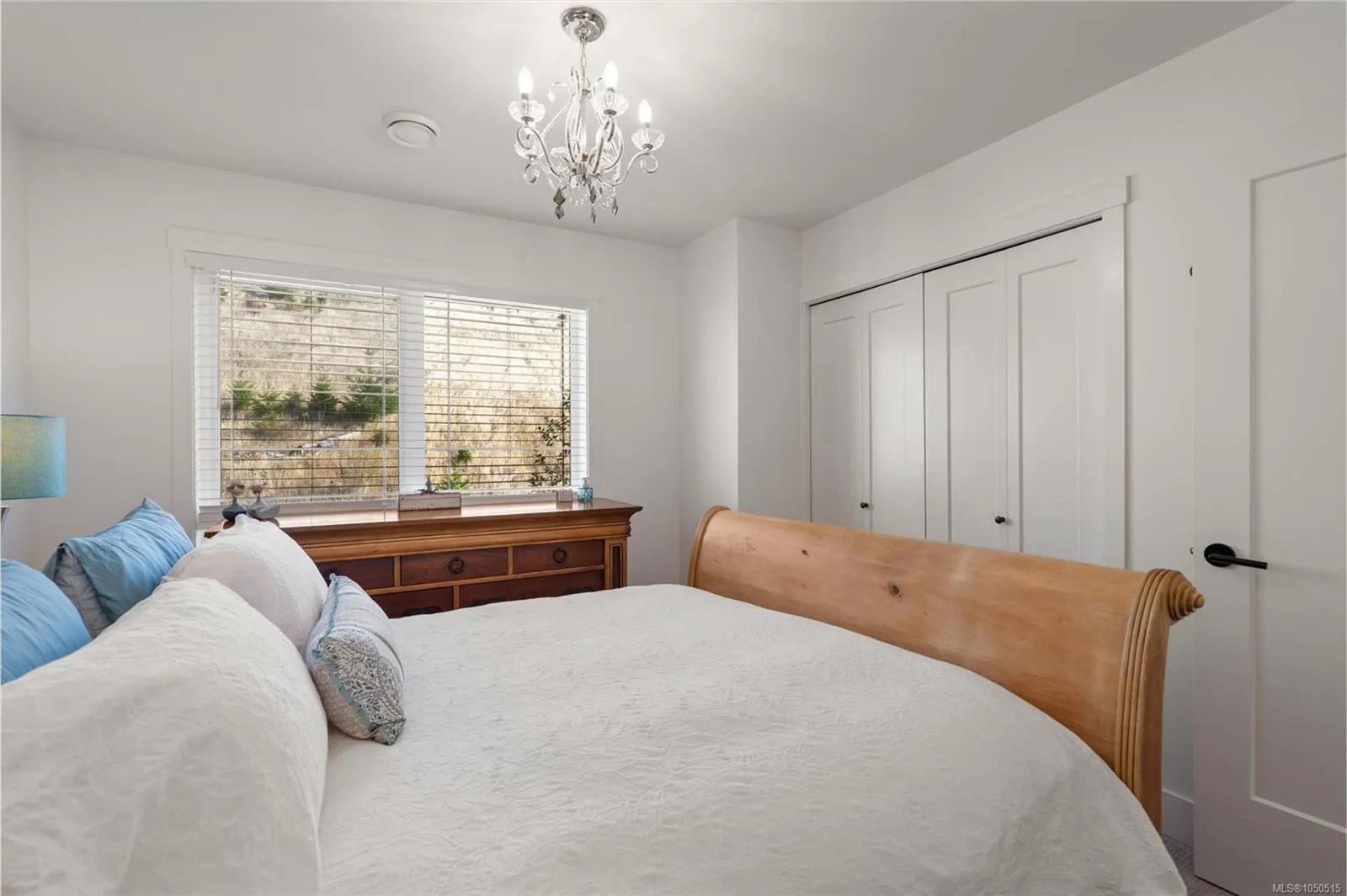 255 Caspian Dr