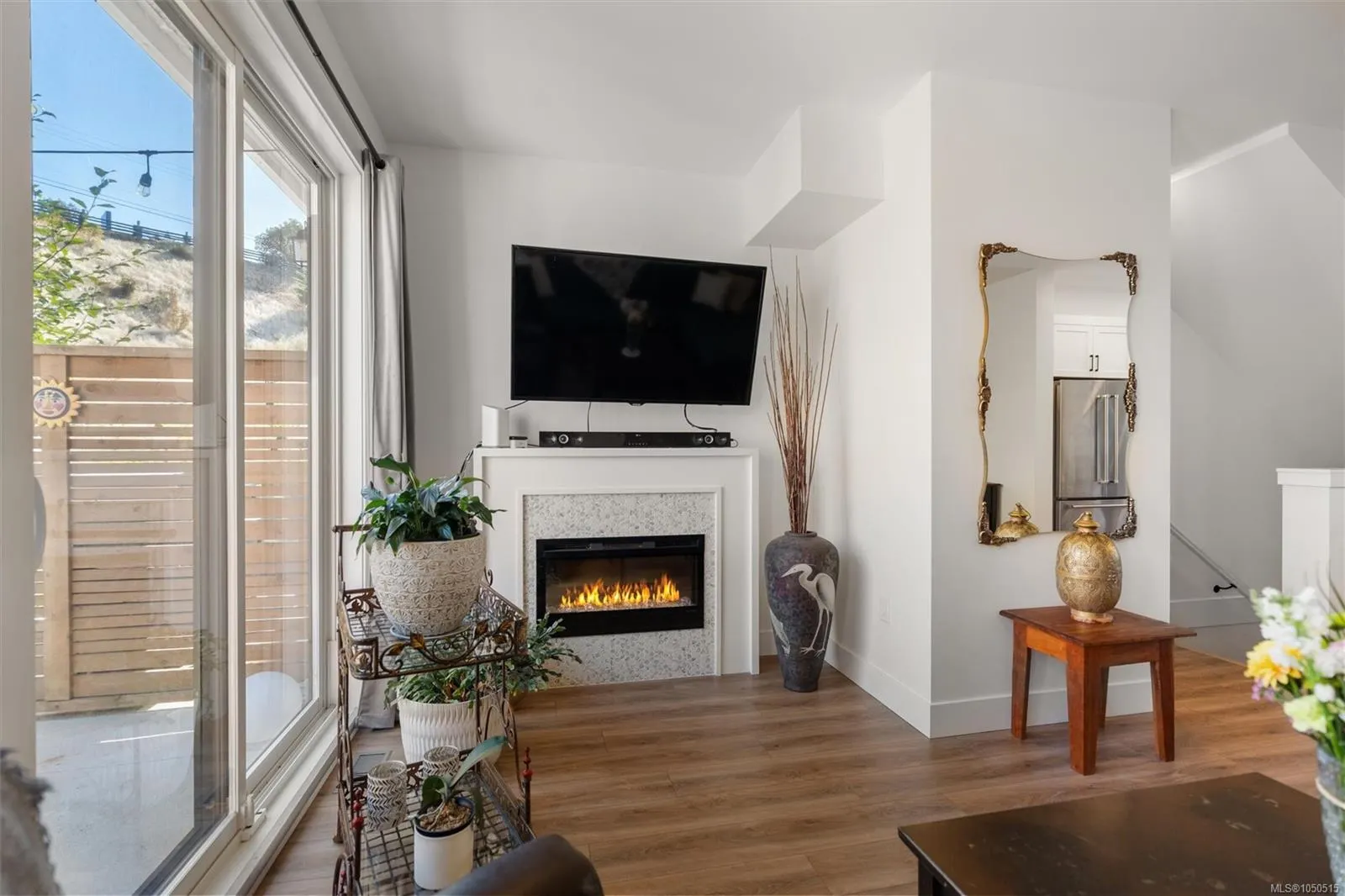 255 Caspian Dr