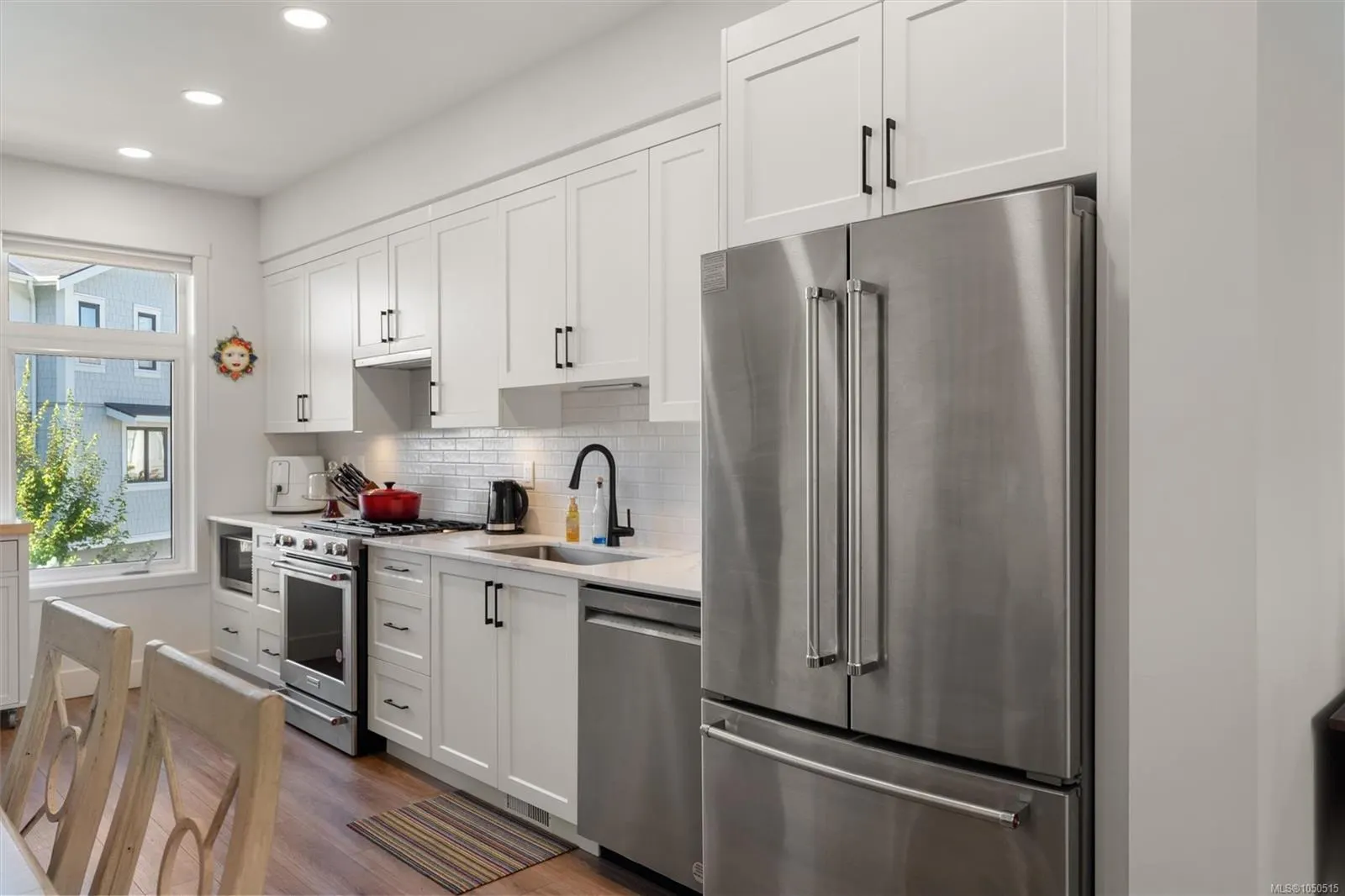 255 Caspian Dr
