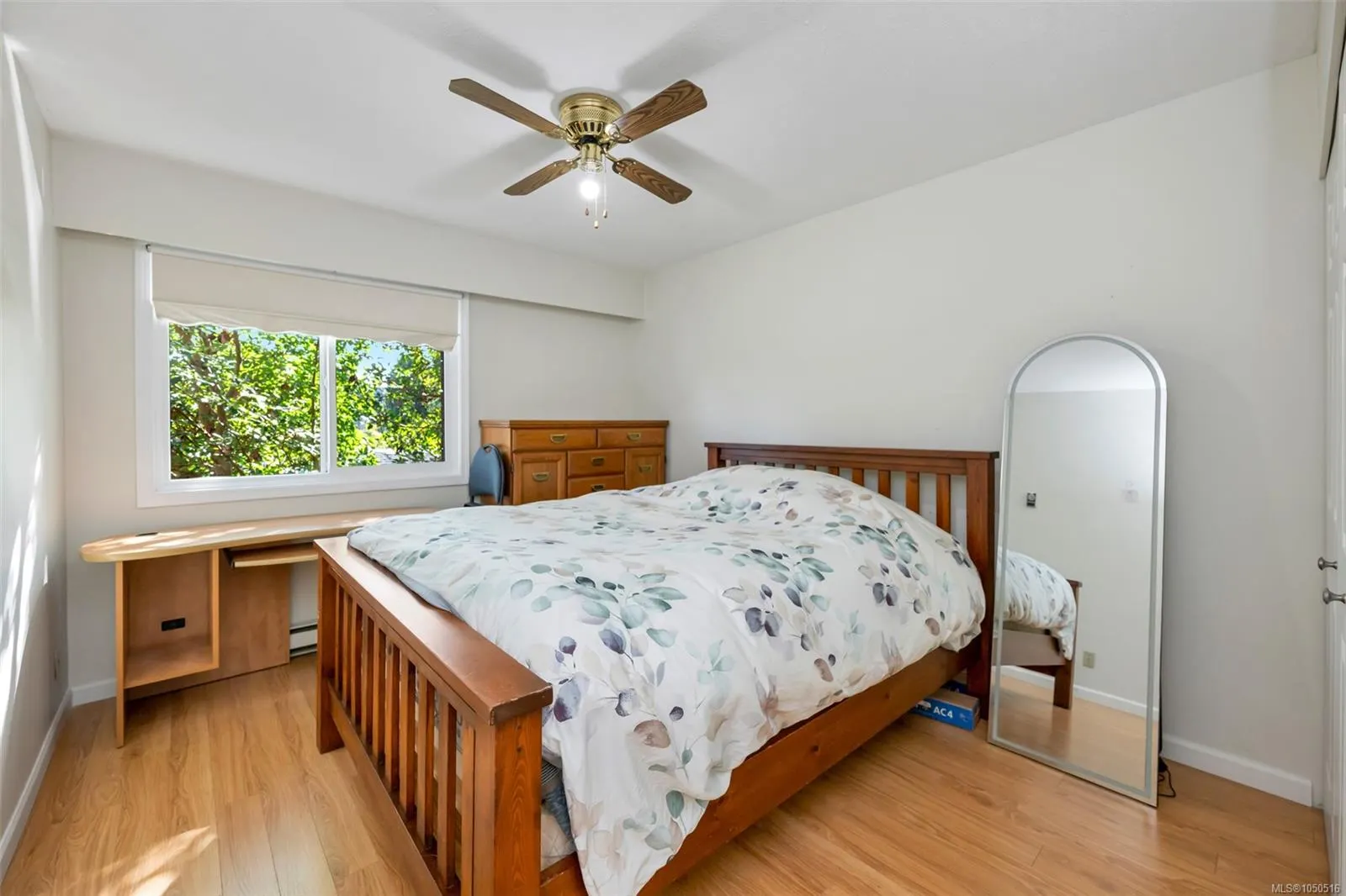 853 Selkirk Ave