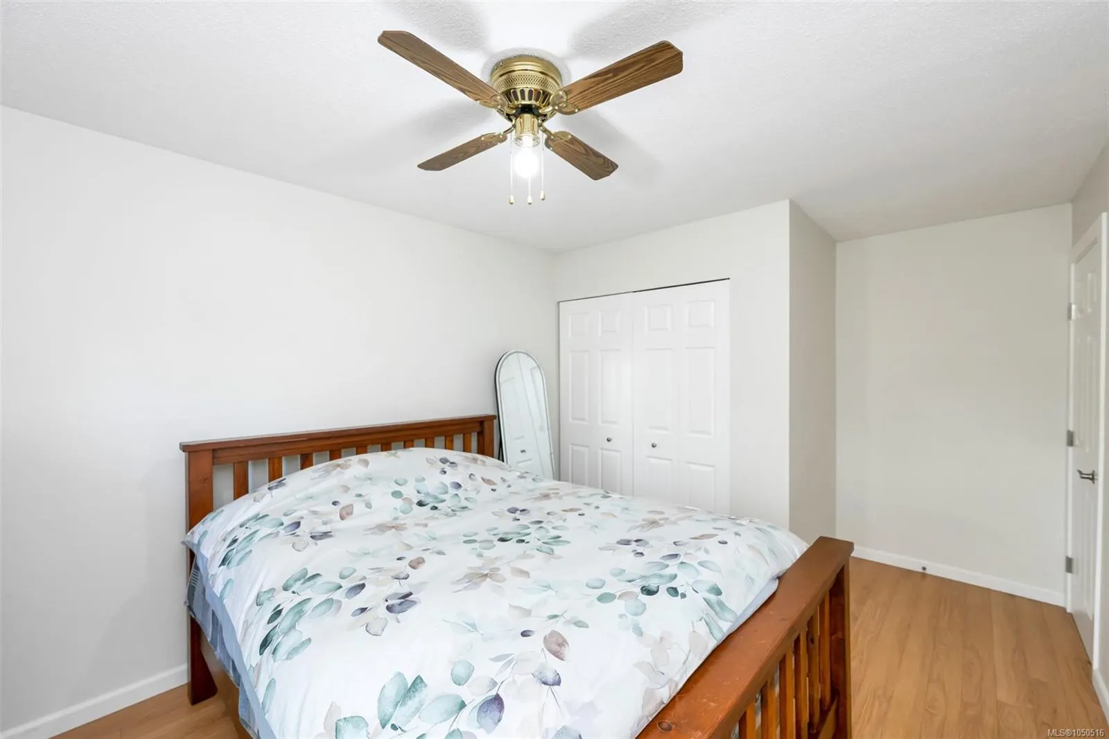 853 Selkirk Ave