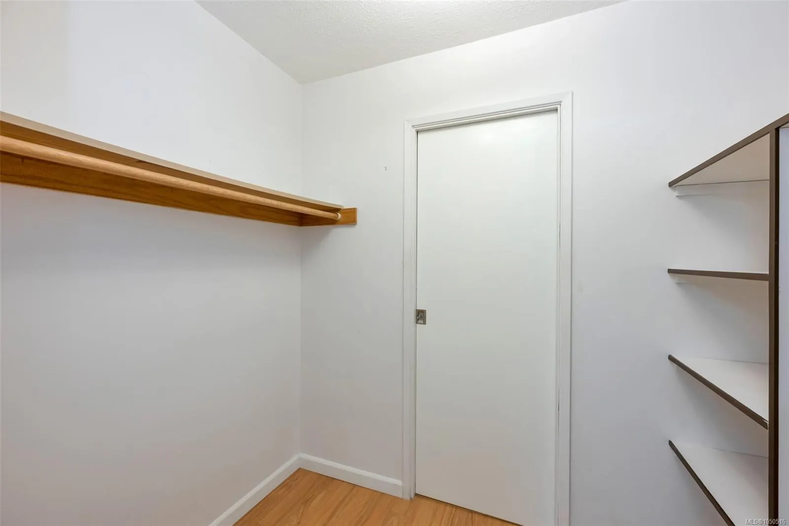 853 Selkirk Ave