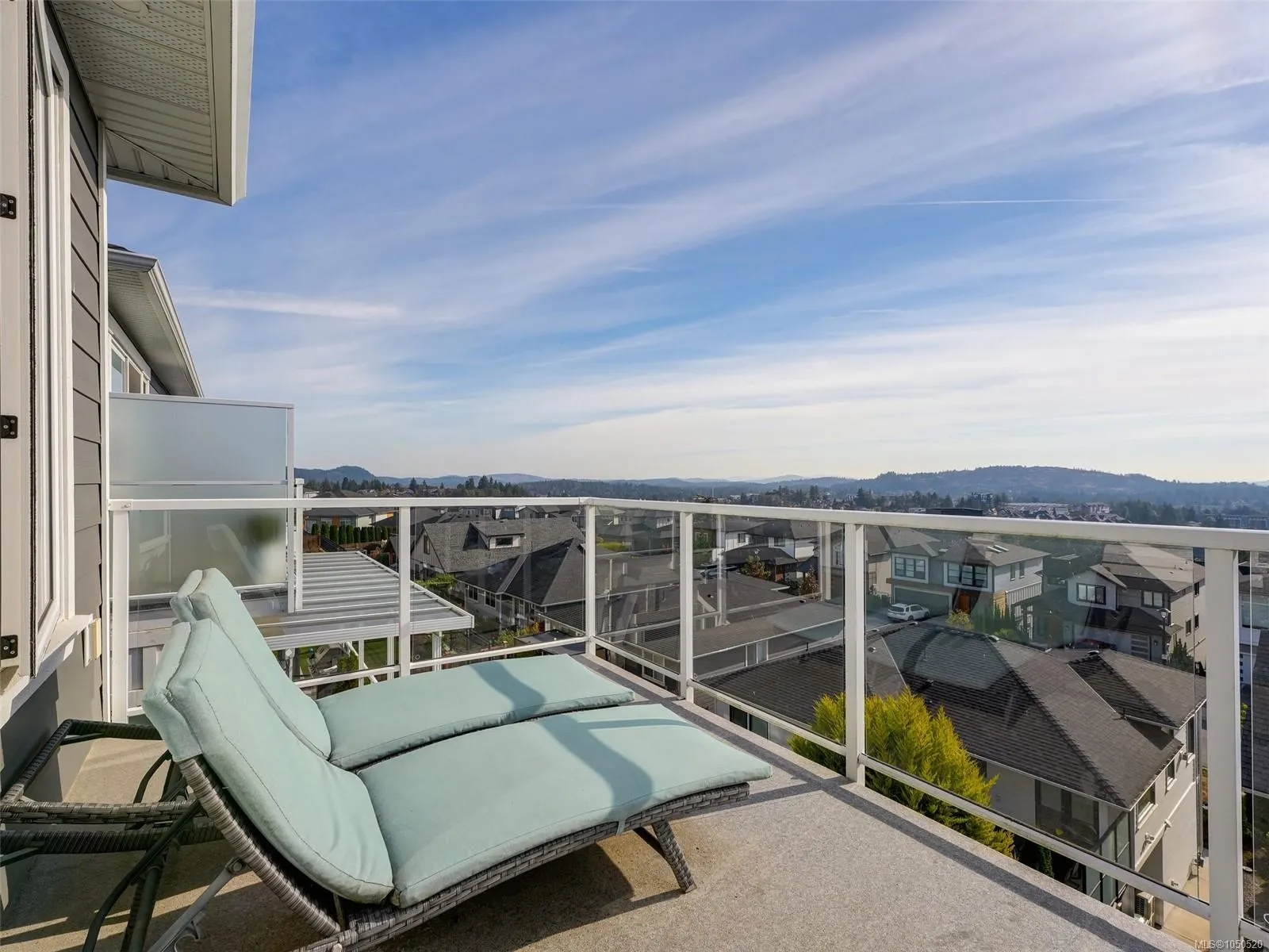 2431 Azurite Cres