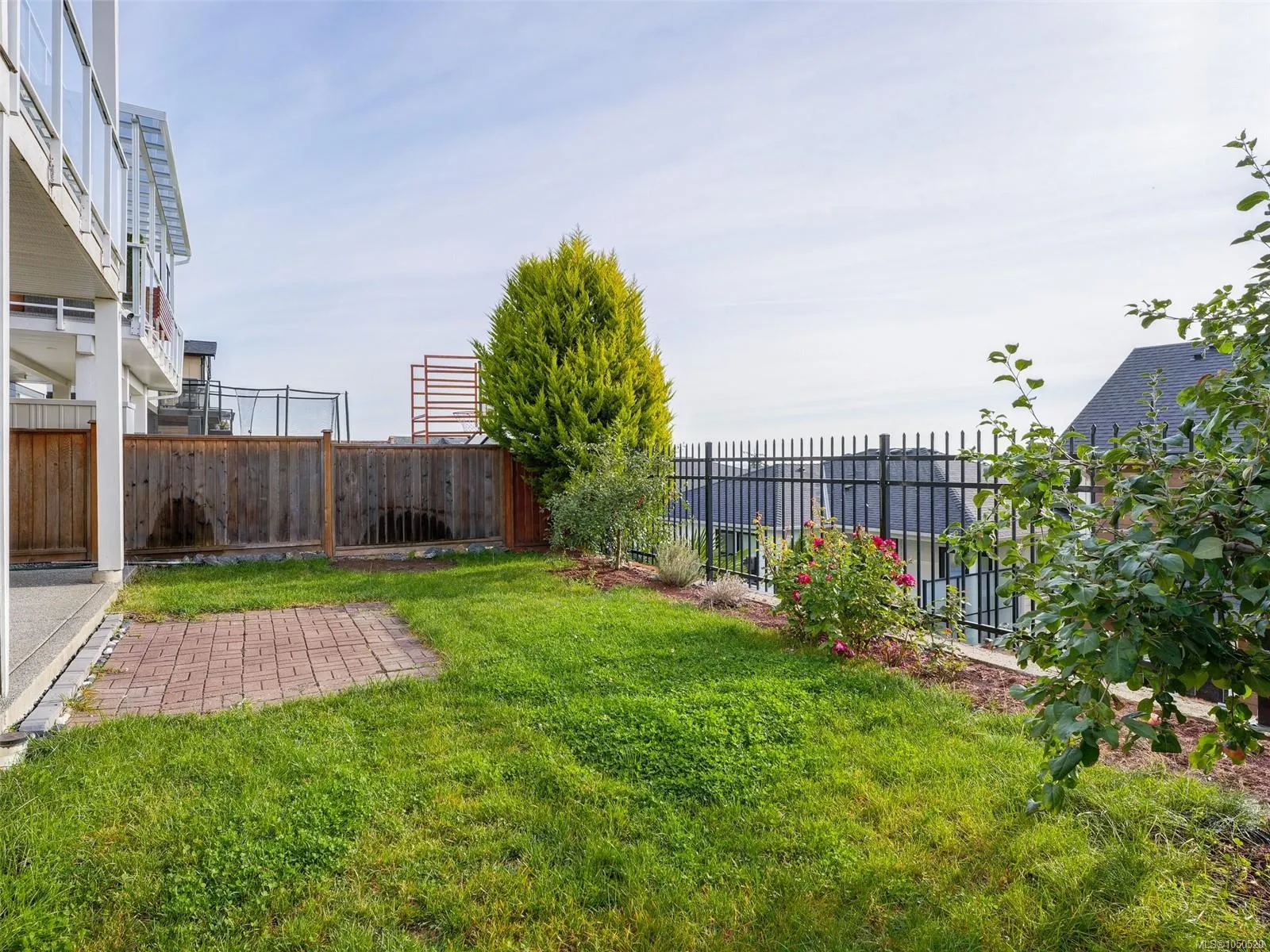 2431 Azurite Cres