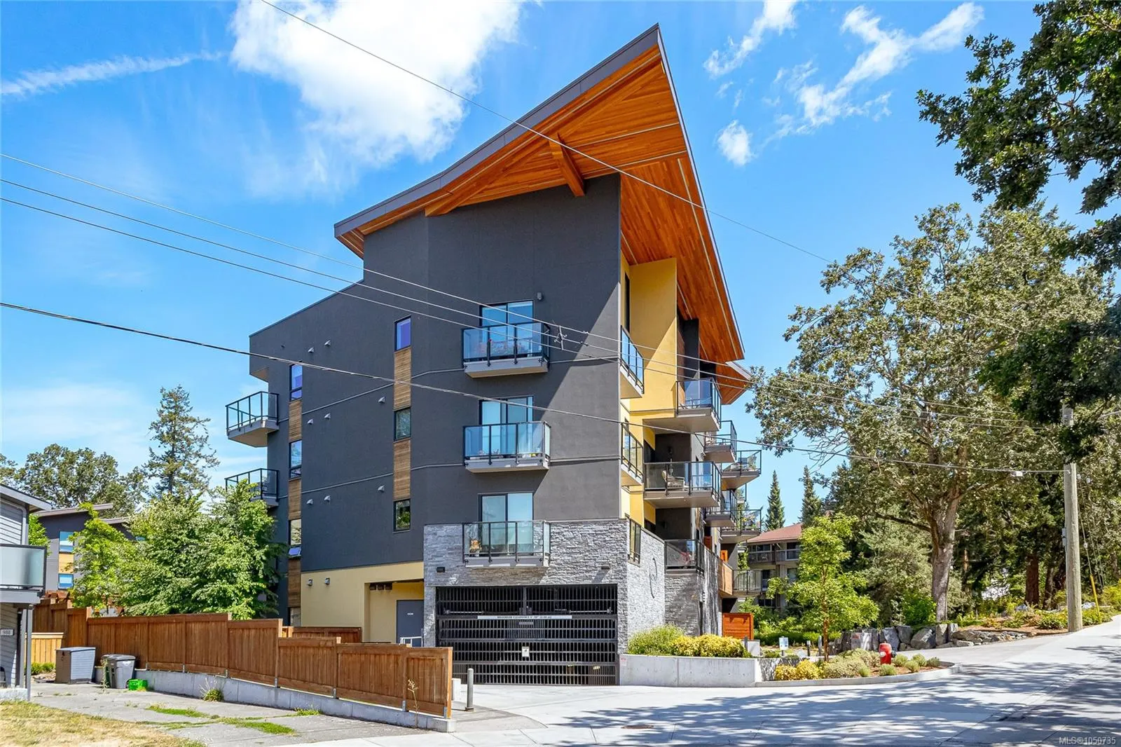 991 McKenzie Ave