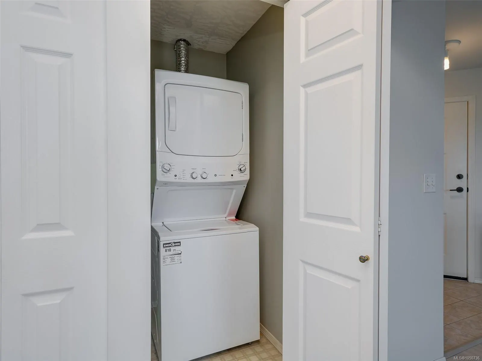 837 Selkirk Ave