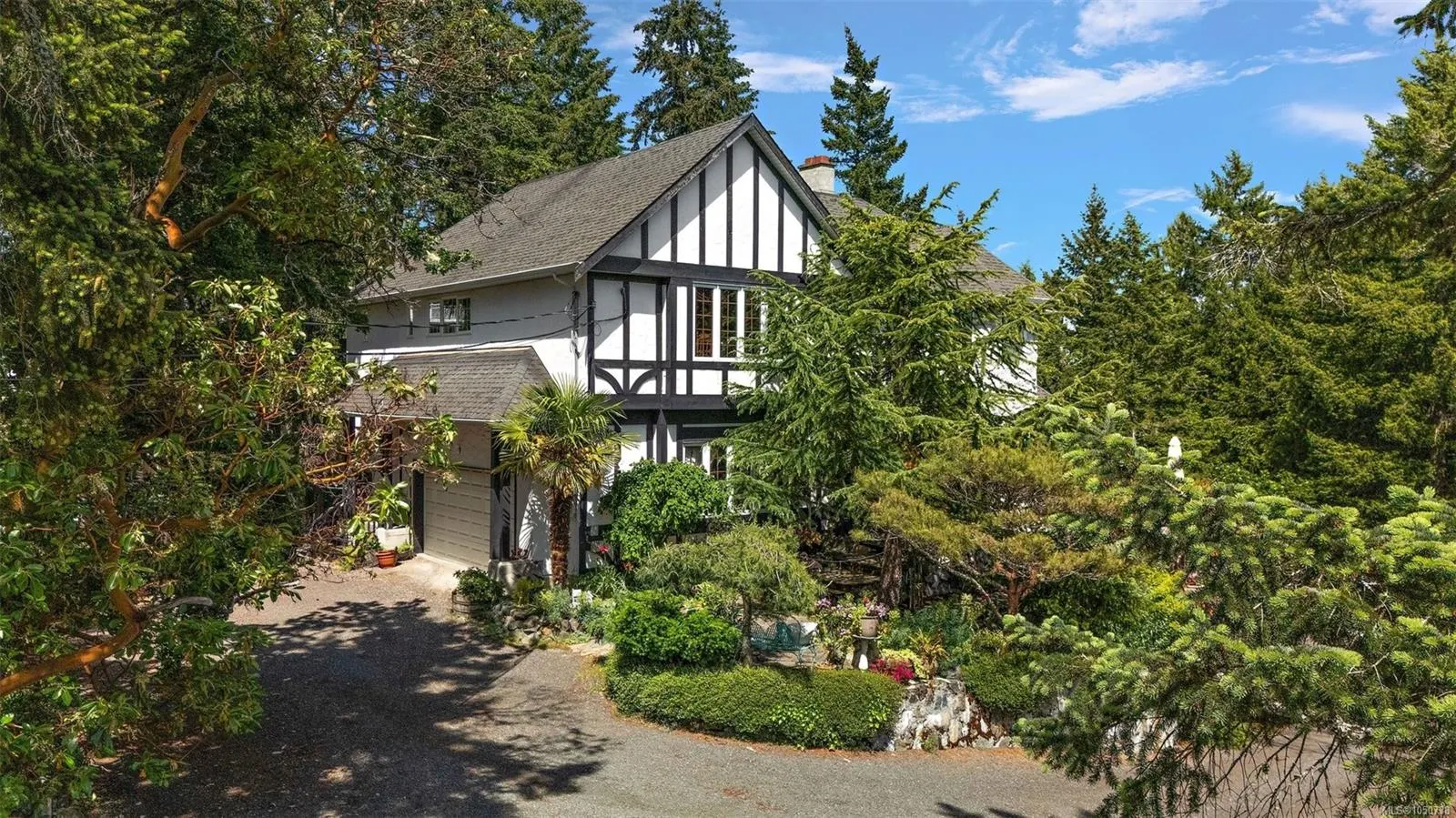 405 Coralee Pl