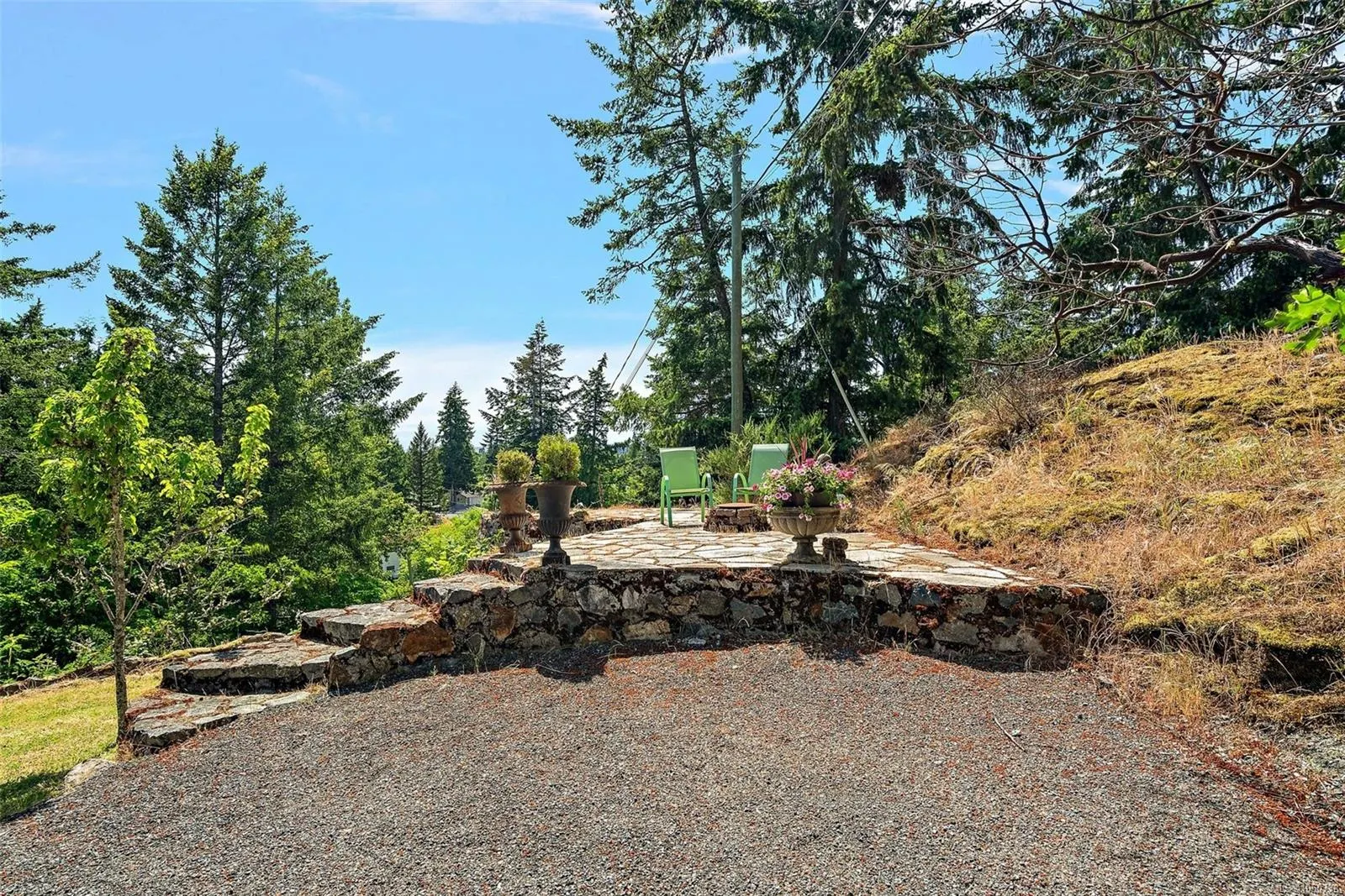 405 Coralee Pl