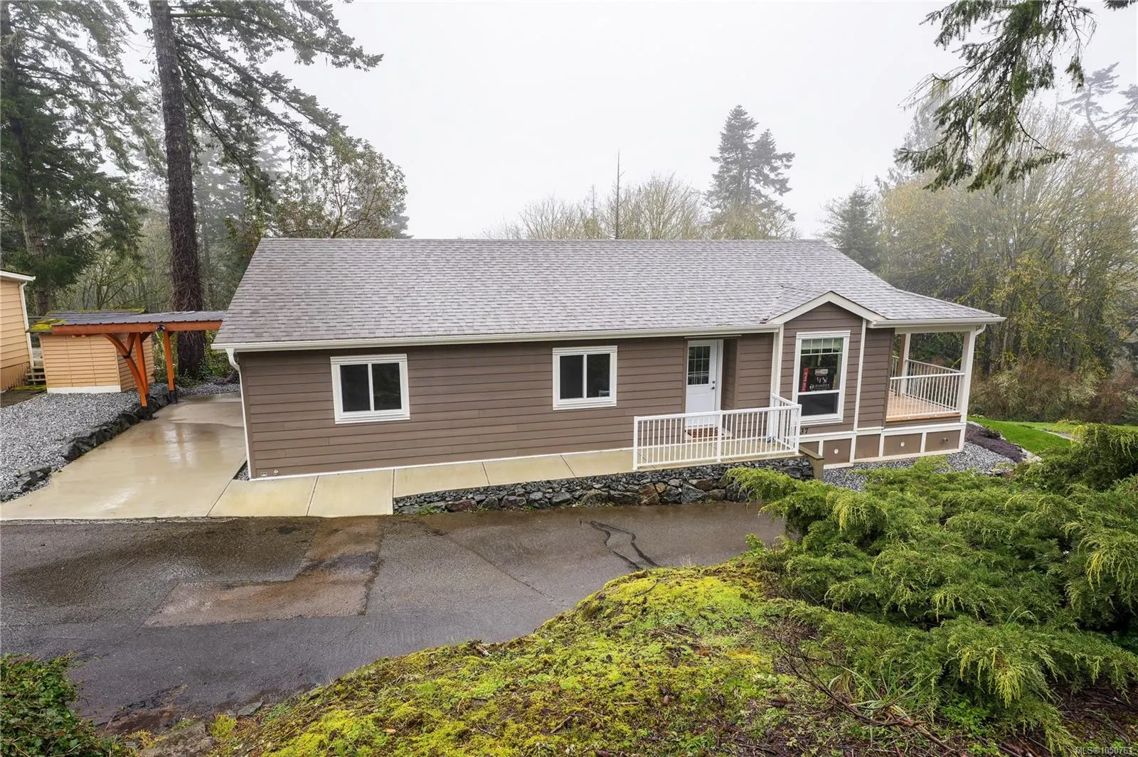 5838 Blythwood Rd