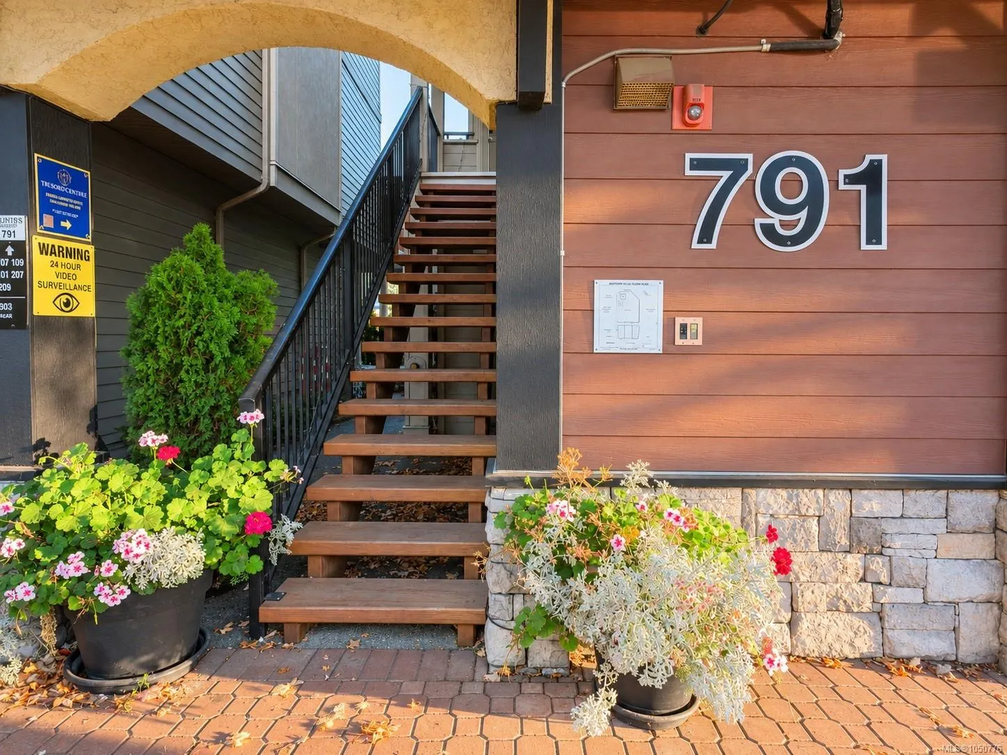 791 Station Ave