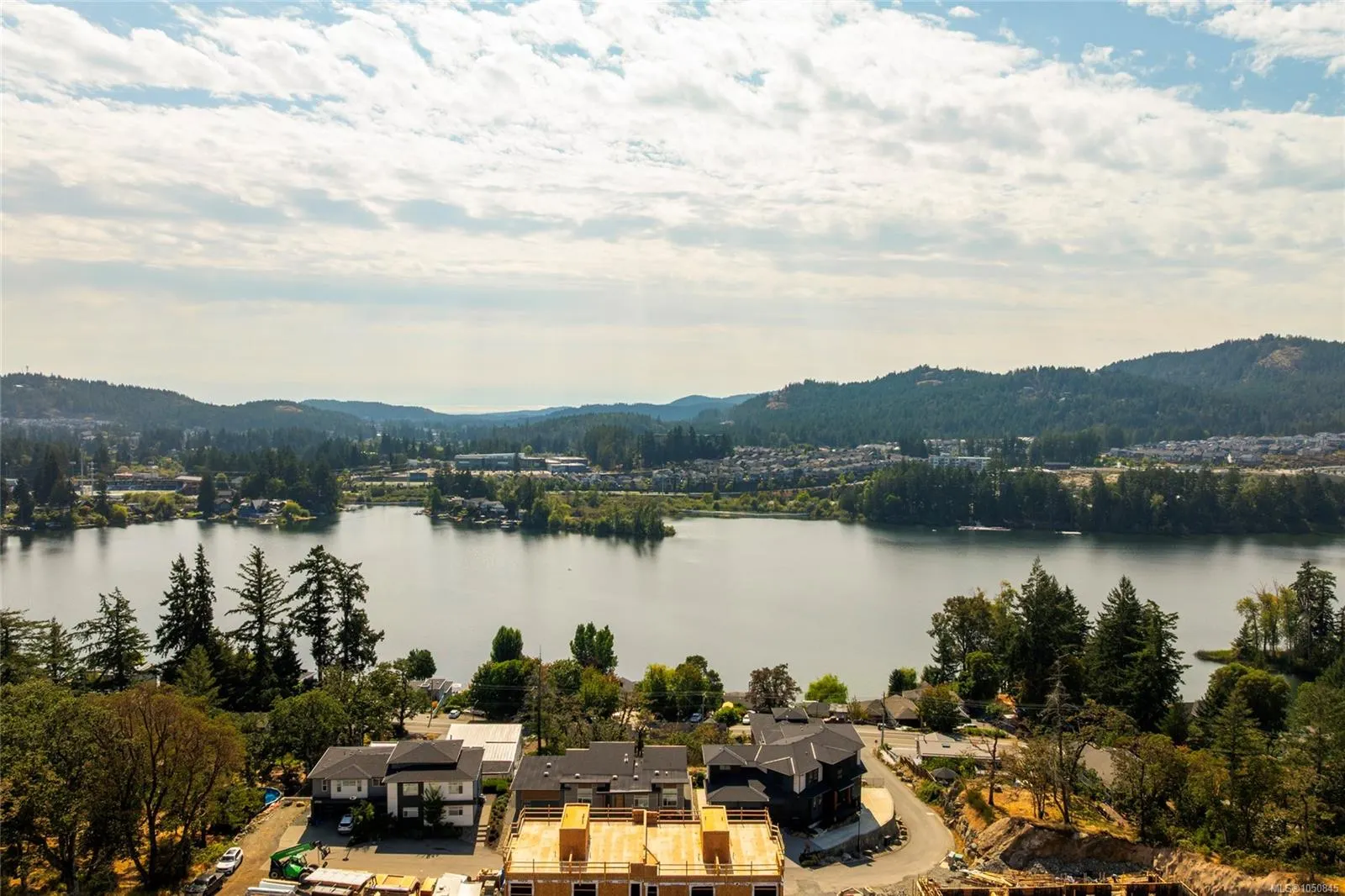 2787 Lakeview Terr