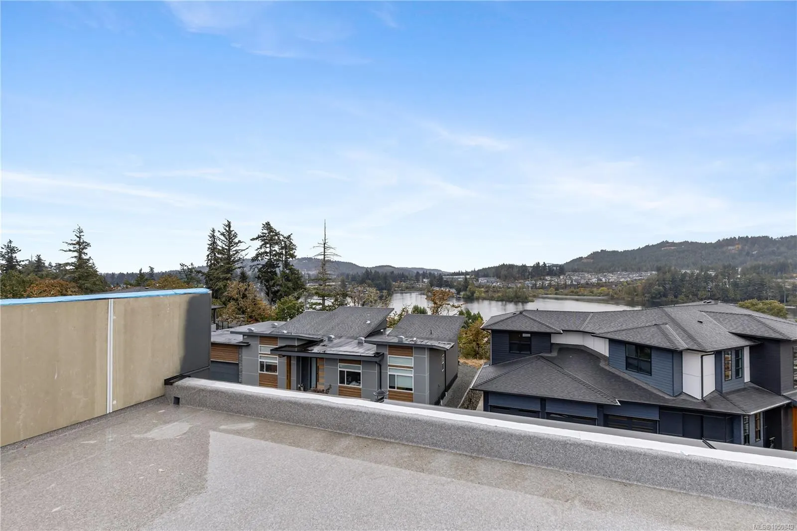 2787 Lakeview Terr