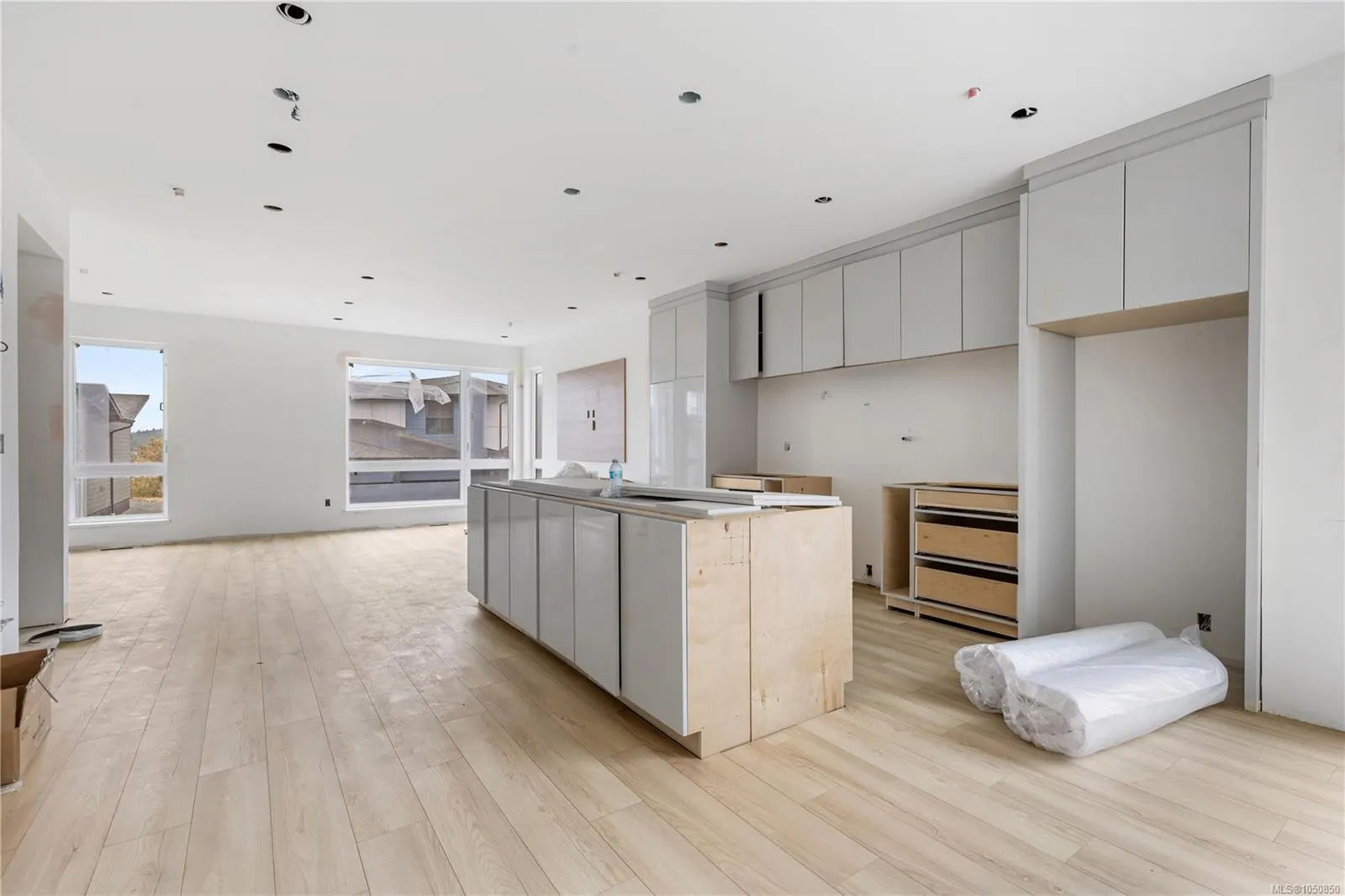 2787 Lakeview Terr