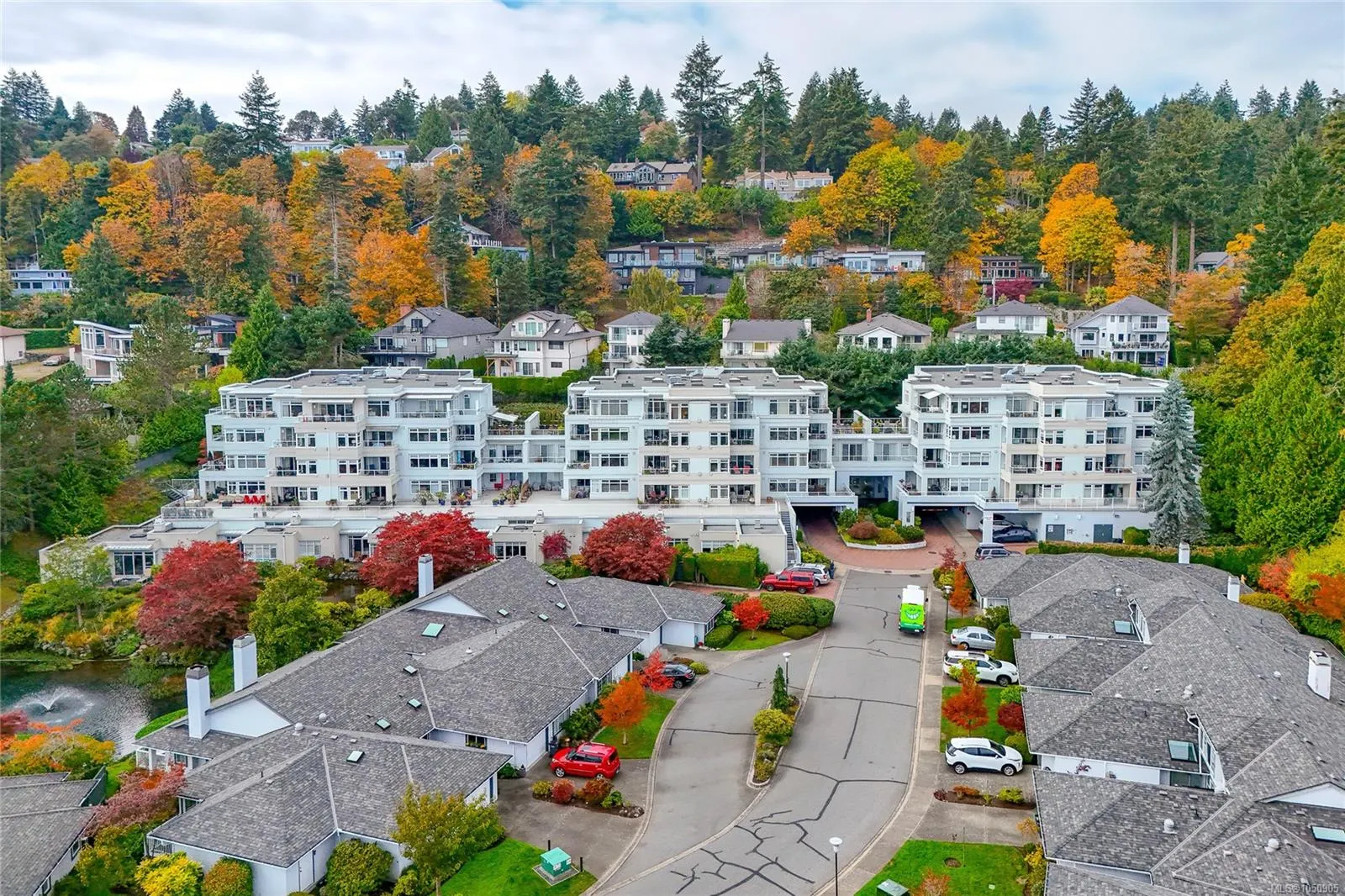 5110 Cordova Bay Rd