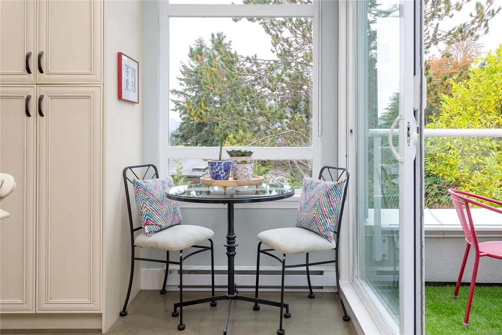 5110 Cordova Bay Rd