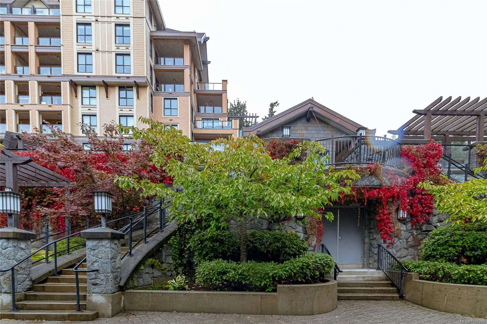 1400 Lynburne Pl