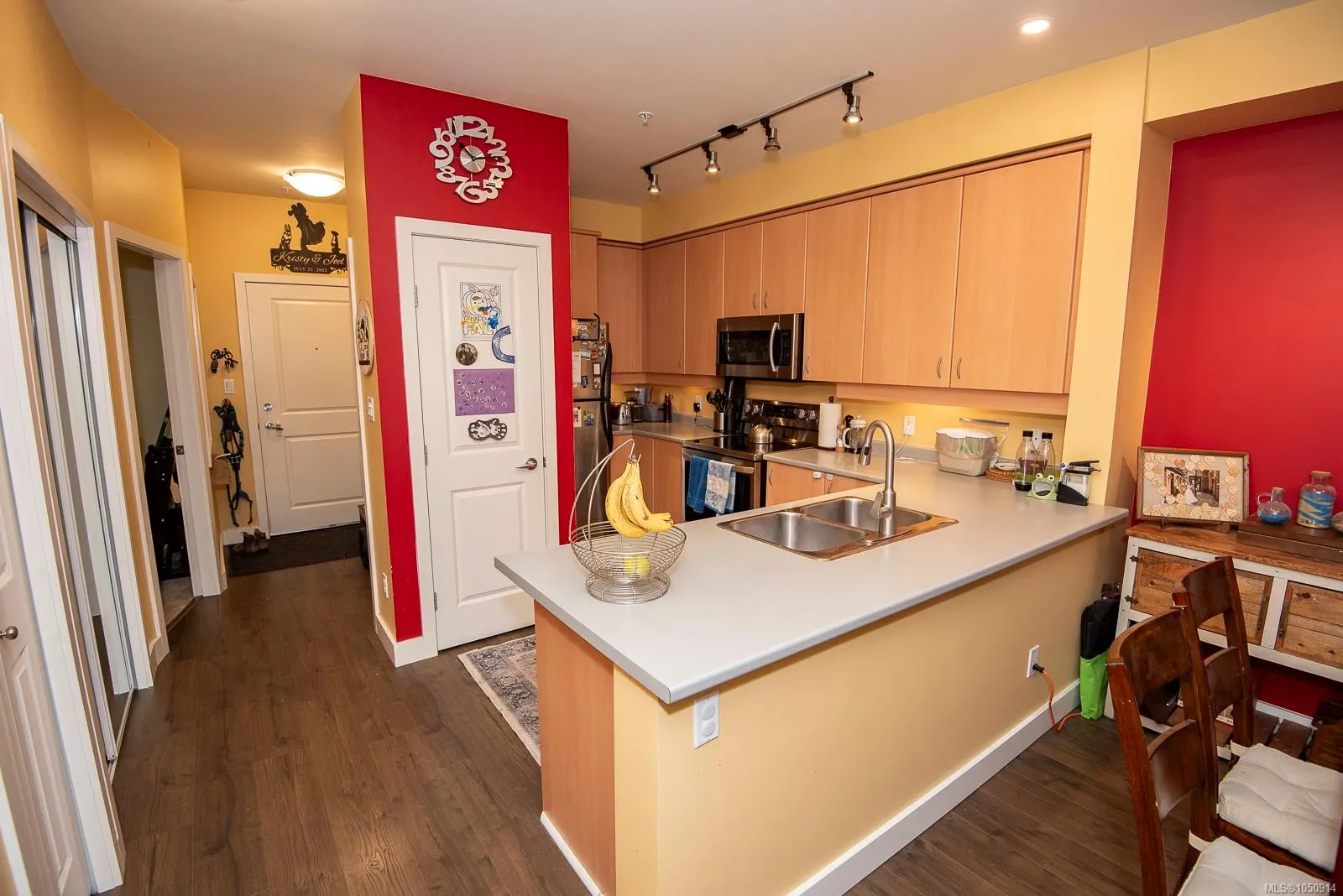 1115 Craigflower Rd