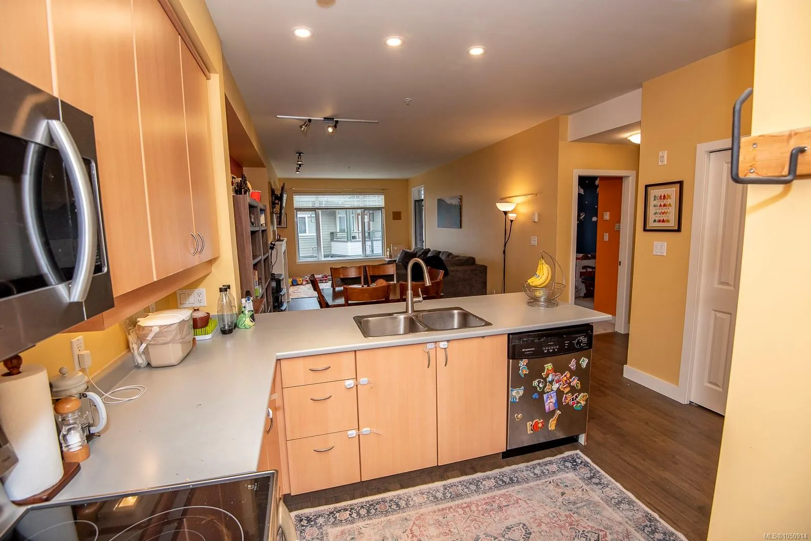 1115 Craigflower Rd