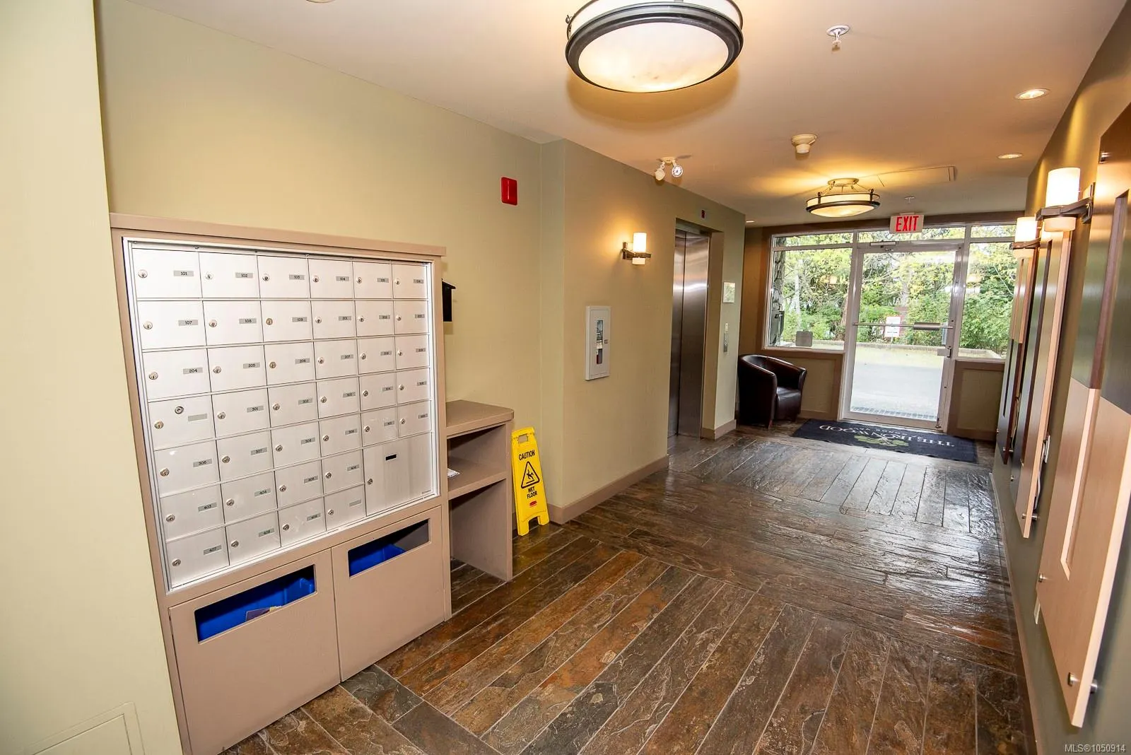 1115 Craigflower Rd