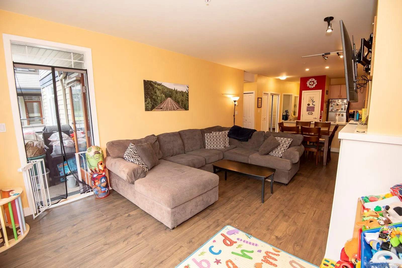 1115 Craigflower Rd