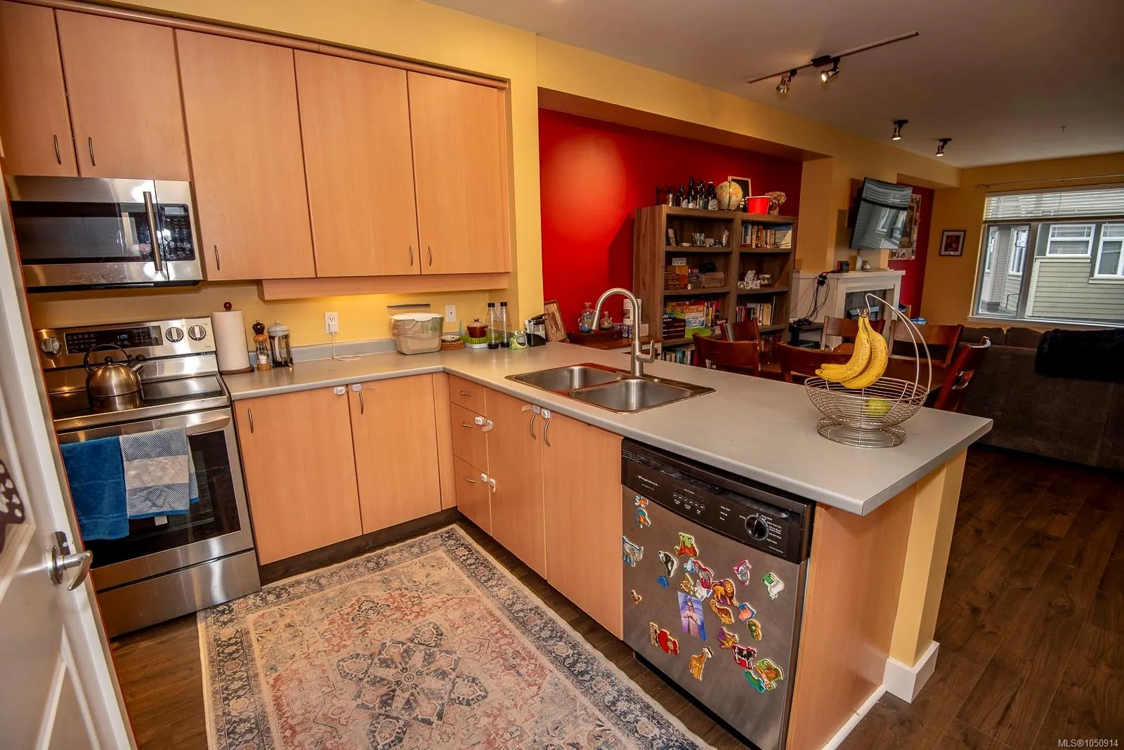 1115 Craigflower Rd