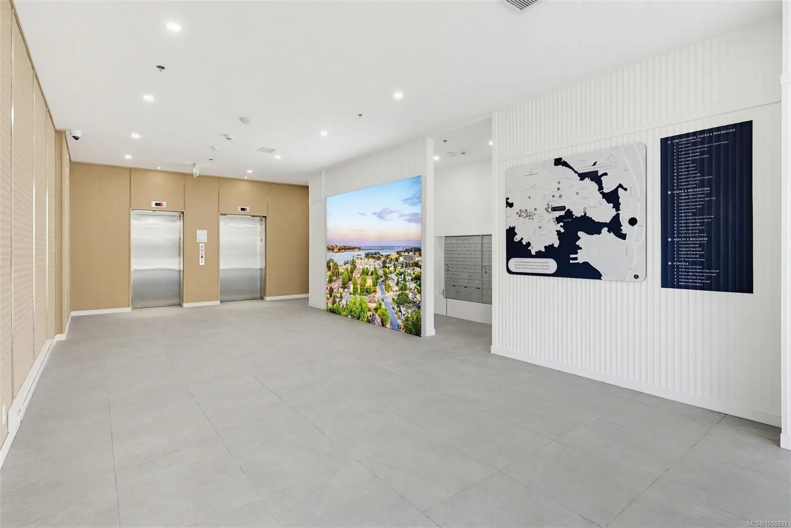 899 Esquimalt Rd