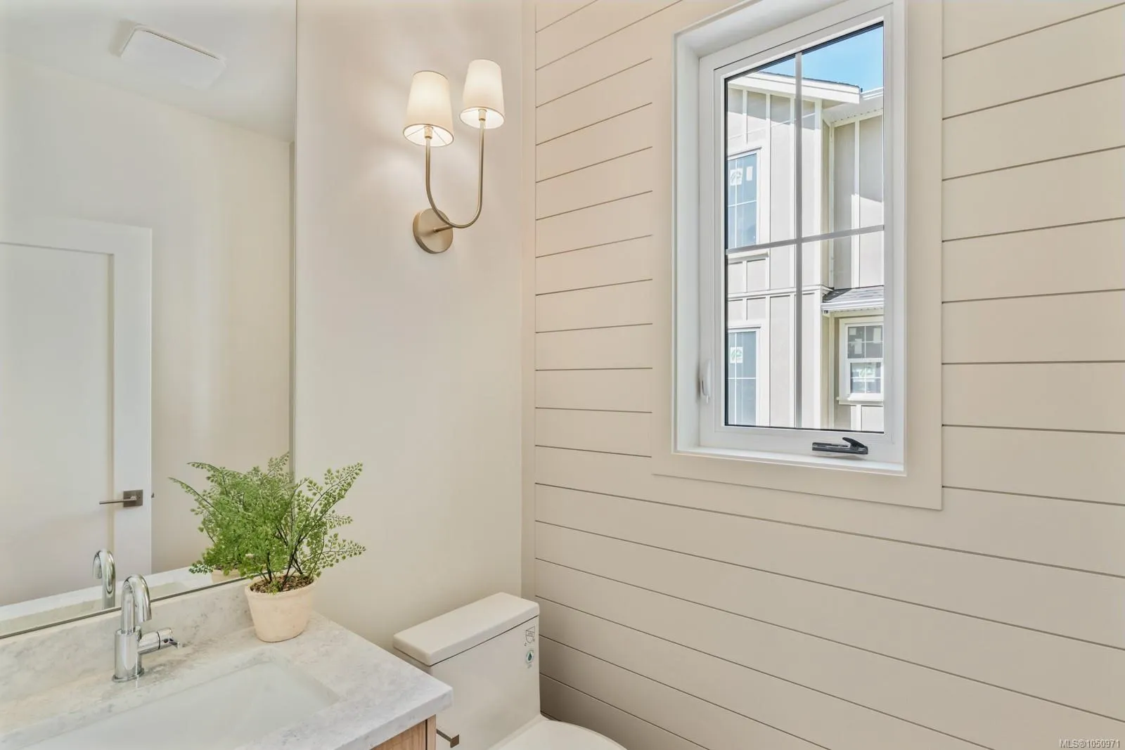 2770 Vantilburg Cres