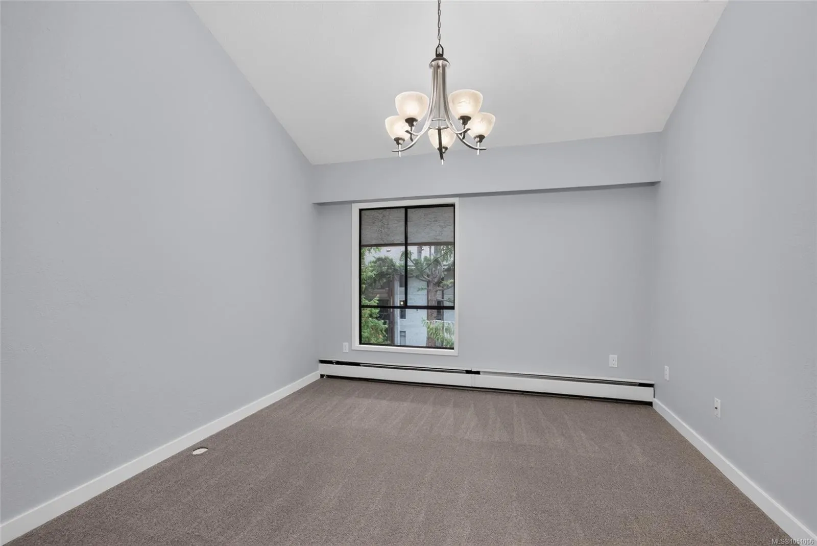 1005 McKenzie Ave