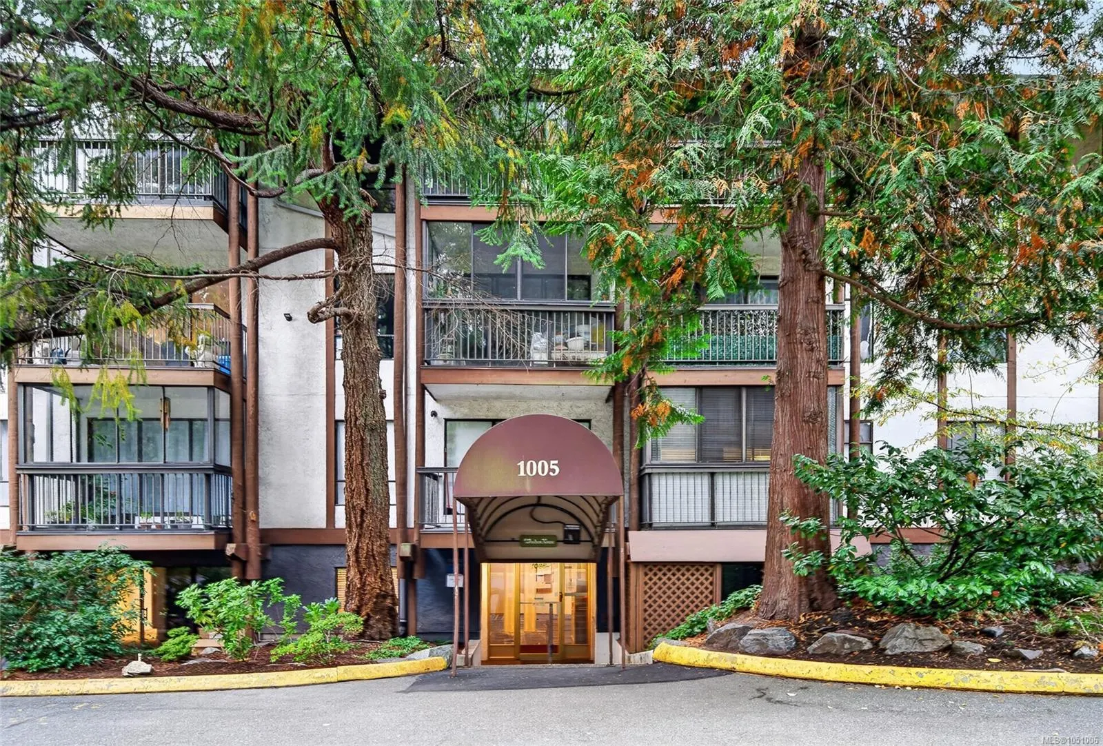 1005 McKenzie Ave