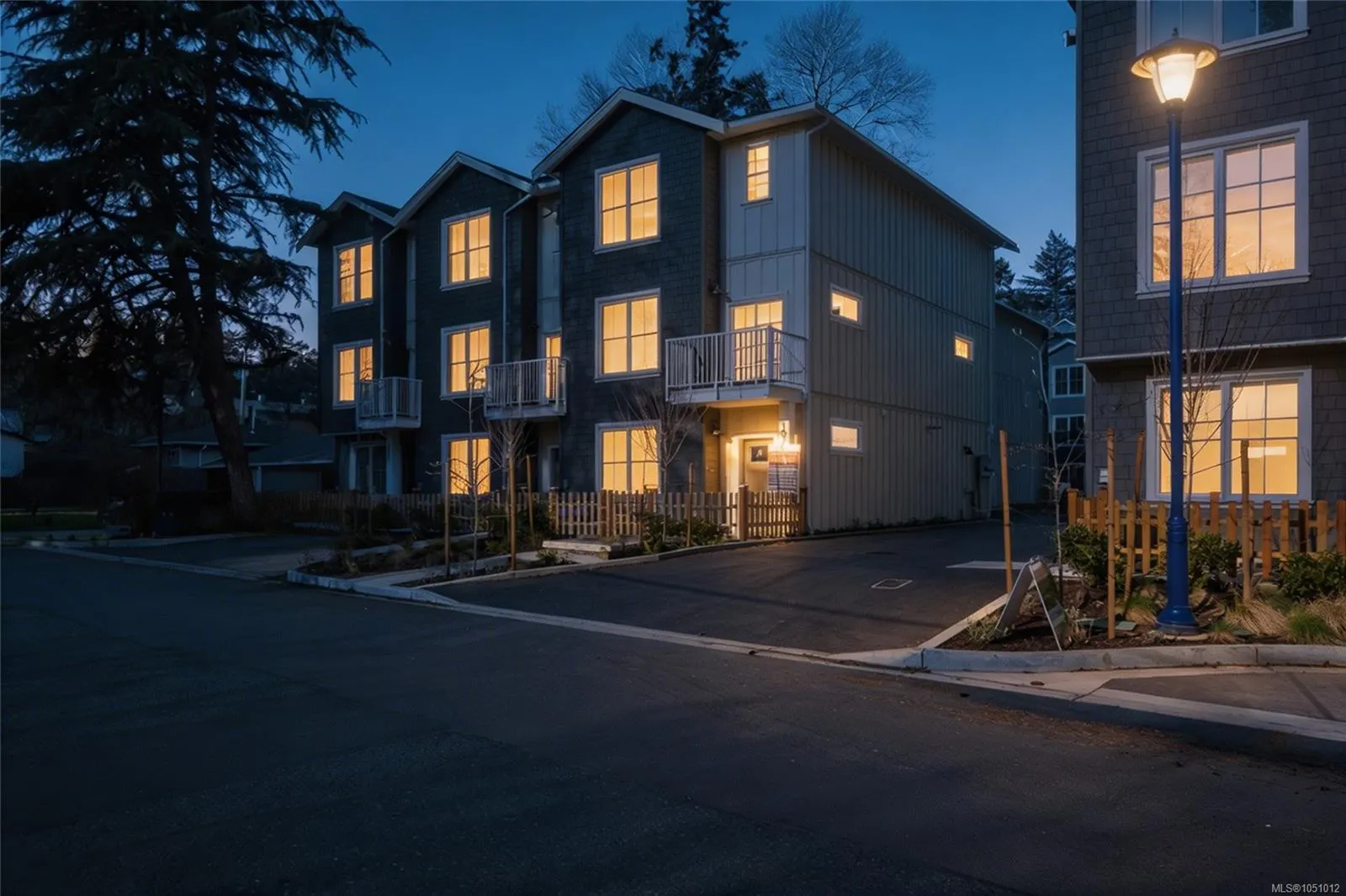 2770 Vantilburg Cres