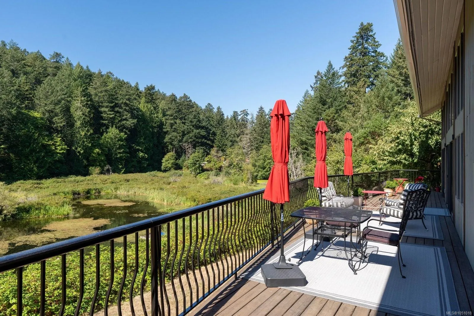 5320 Old West Saanich Rd