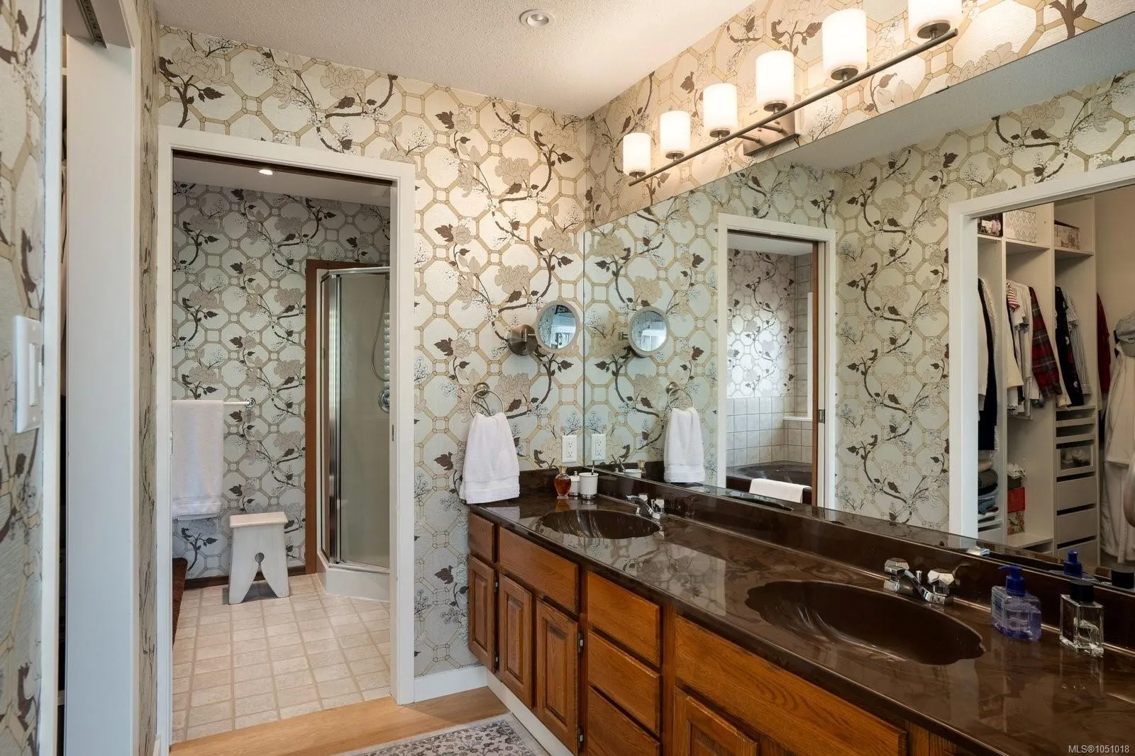 5320 Old West Saanich Rd