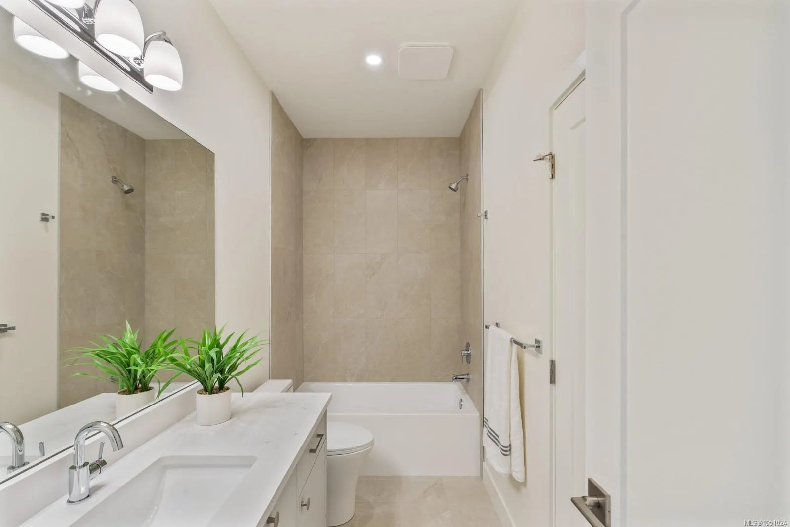 2770 Vantilburg Cres
