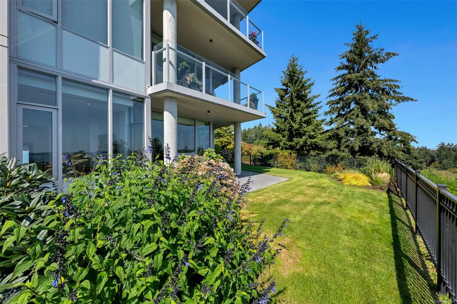 5388 Hill Rise Terr