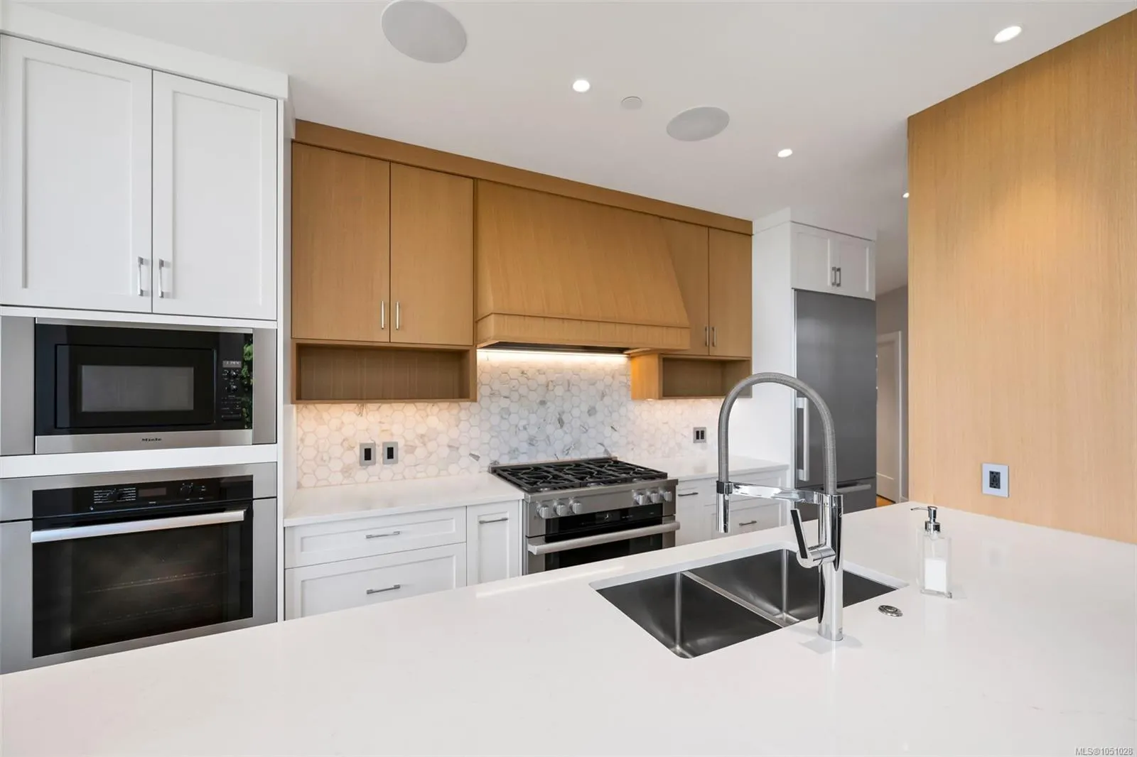5388 Hill Rise Terr