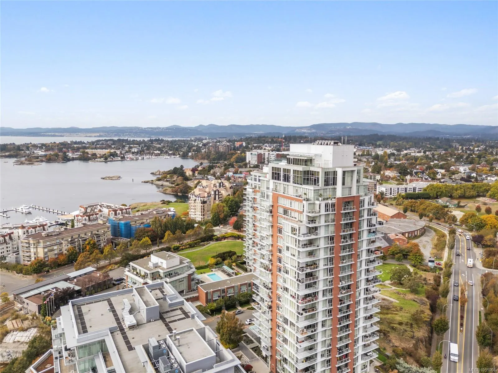 83 Saghalie Rd
