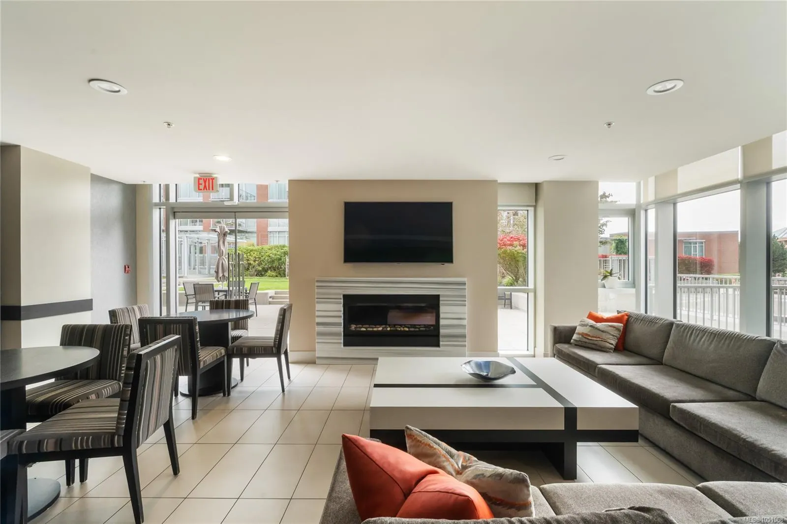 83 Saghalie Rd
