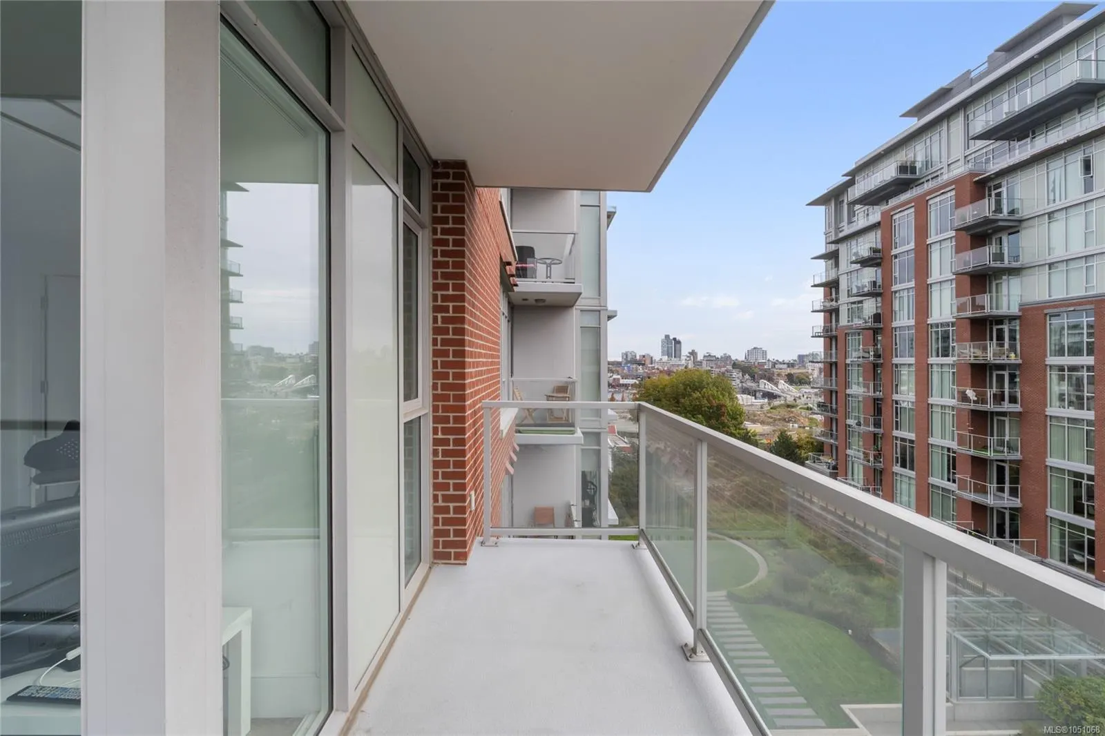 83 Saghalie Rd